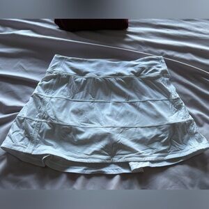 Lululemon Athletica white golf Skirt